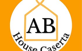 AB House Caserta - Reggia di Caserta e Stazione Fs a cinque minuti in auto